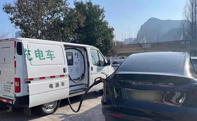 金坛区汽车搭电